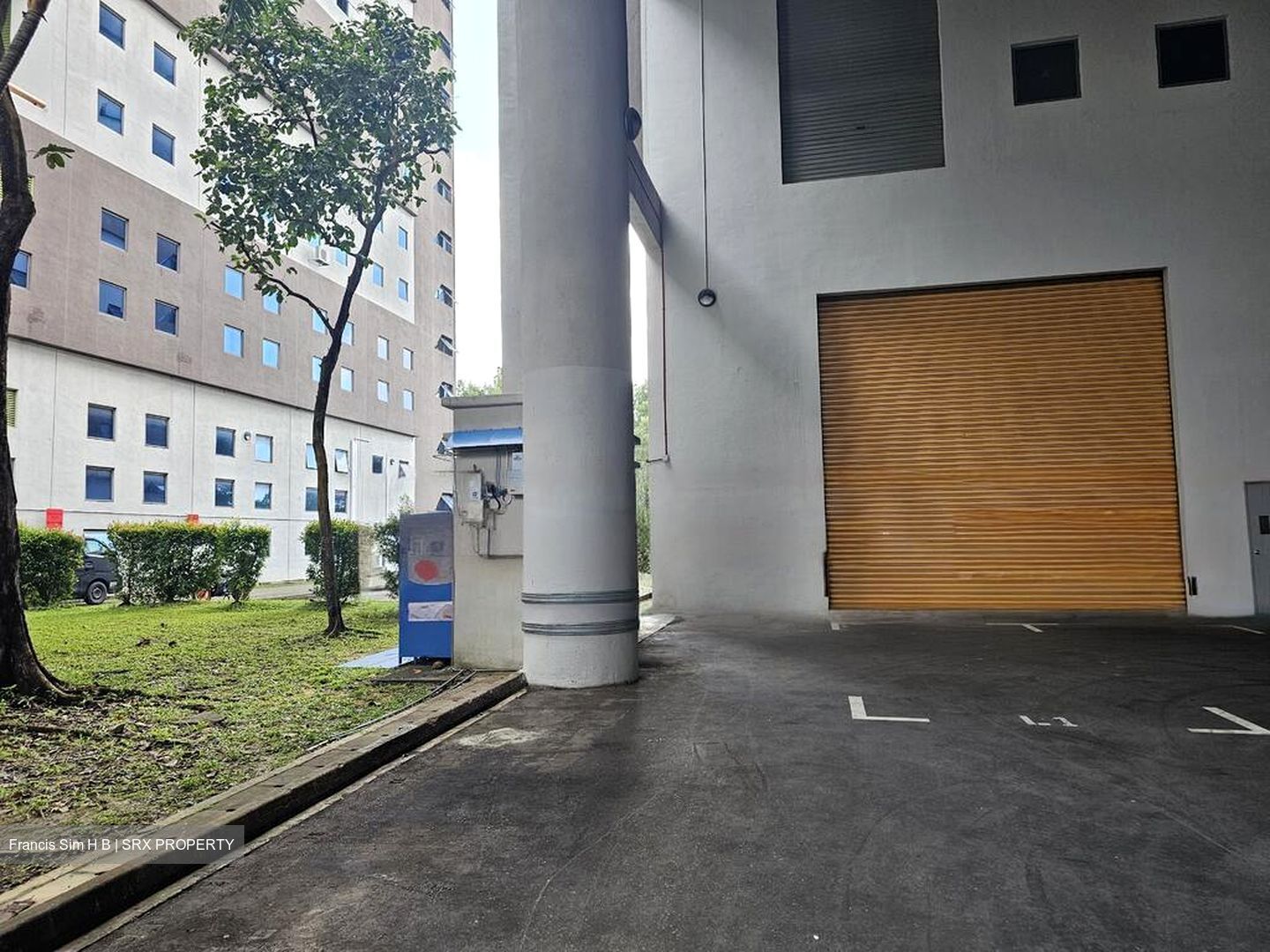 Woodlands Drive 73 (D25), Factory #465018621